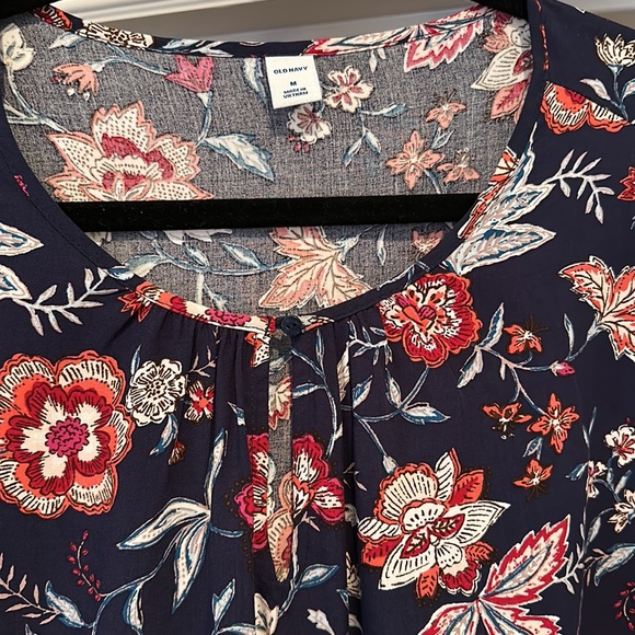 Summer dress, perfect condition, not sure if I’ve ever worn this. - Picture 2 of 2